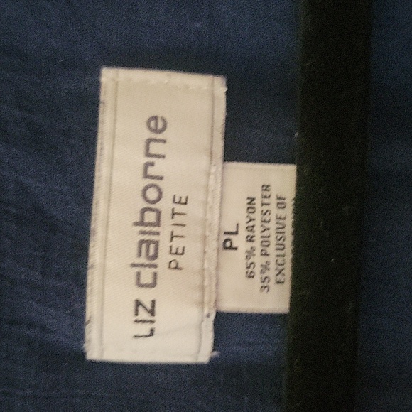 Pretty Liz Claiborne blue top - Picture 2 of 4
